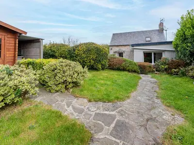 Jardin de l'établissement Holiday Home Le havre de paix by Interhome