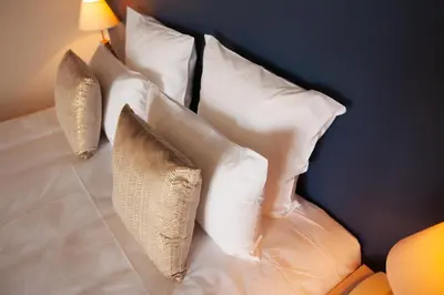 Coin salon dans l'établissement Hôtel des Isles
