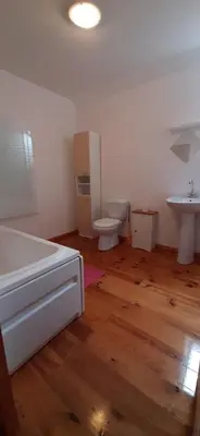 Salle de bains dans l'établissement Gîtes des Archanges