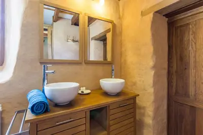 Salle de bains dans l'établissement Chaleureux gîte aux portes de l'histoire