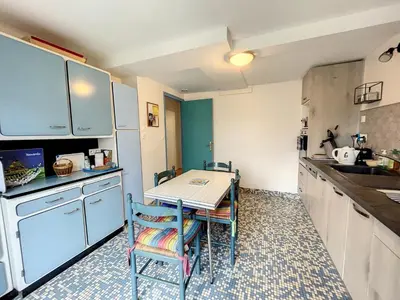 Cuisine ou kitchenette dans l'établissement Villa proche Plage et Centre, Jardin Clos, Wifi, Chien possible - FR-1-361-431