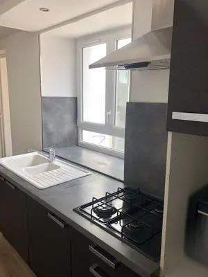 Cuisine ou kitchenette dans l'établissement Authentique maison de pêcheur à Port-en-Bessin