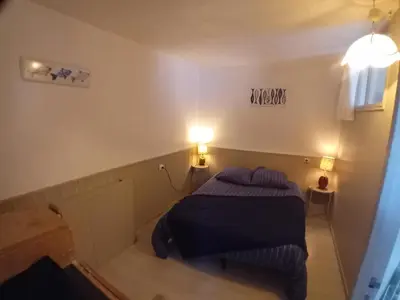 Un ou plusieurs lits dans un hébergement de l'établissement Ducey-Les Chéris étape Mont Saint Michel St Malo 50220