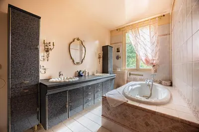 Salle de bains dans l'établissement L'Ile des Iris - à 200 m de la plage