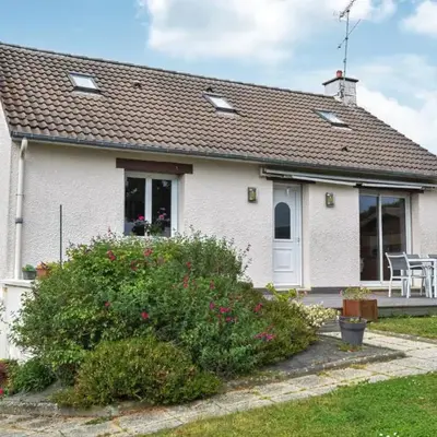 Pet Friendly Home In Marcey-Les-Grèves