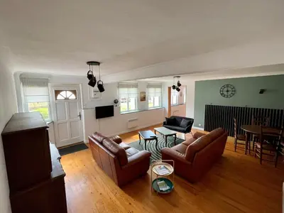 Télévision ou salle de divertissement dans l'établissement Gîte Gold - La Ferme Delaunay