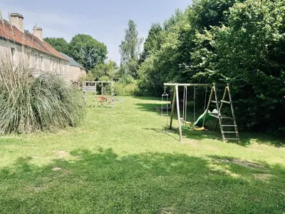Jardin de l'établissement Gite nadège à l Ombre d'une Tour