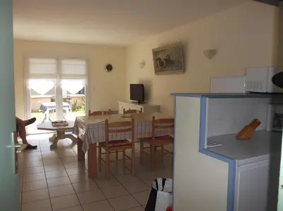 Télévision ou salle de divertissement dans l'établissement résidence Etoile de mer