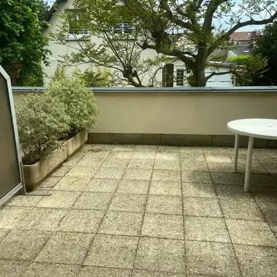Studio en hypercentre refait à neuf en 2023 avec une belle terrasse!