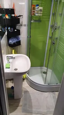 Salle de bains dans l'établissement Maison, jardin, barbecue et vélo classé 3 étoiles
