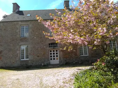 Jardin de l'établissement Le Presbytère, Cotentin, Val de Saire, Fermanville, proximité immédiate mer et forêt