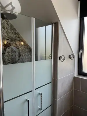 Salle de bains dans l'établissement le coin des hirondelles