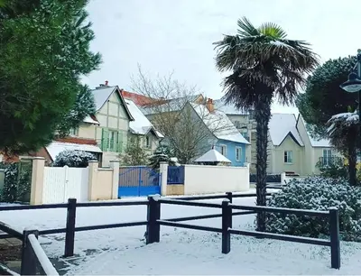 L'établissement Une parenthèse à dives sur mer en hiver