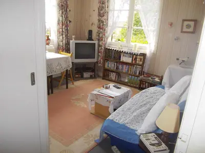 Télévision ou salle de divertissement dans l'établissement Lenard Charles Bed & Breakfast