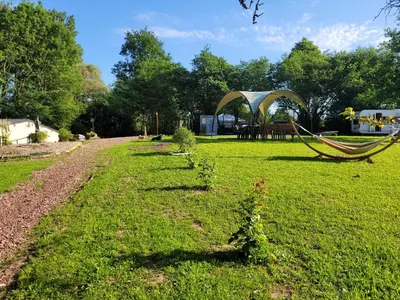 Jardin de l'établissement Clos Des Monts