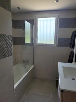 Salle de bains dans l'établissement La Mosloise