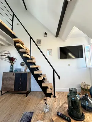 Télévision ou salle de divertissement dans l'établissement DUPLEX HYPER CENTRE - 4 pers - REFAIT A NEUF