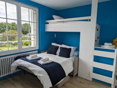 Un ou plusieurs lits dans un hébergement de l'établissement Maison de ville située à 8 kms du Mont St Michel