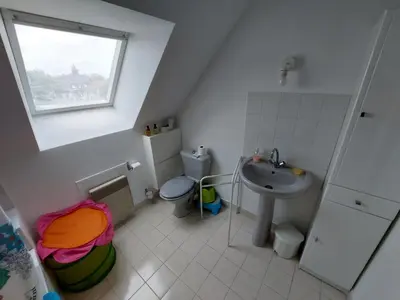 Salle de bains dans l'établissement Grande maison de 4 chambres, 9 couchages proche du Mont Saint Michel