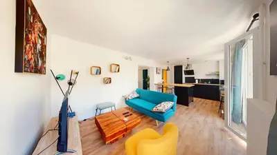 Cuisine ou kitchenette dans l'établissement Superbe appartement au cœur du centre ville