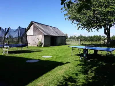 Jardin de l'établissement Mellé gîte à la campagne proche du Mont Saint Michel