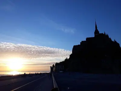 Lever ou coucher de soleil vu de la maison de vacances ou à proximité