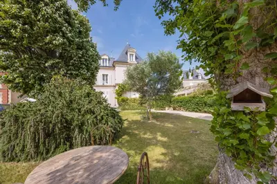 Jardin de l'établissement Villa Les Hirondelles - Appartement avec Jardin Front de mer