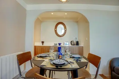 Plan de l'établissement Villa Les Hirondelles - Appartement avec Jardin Front de mer