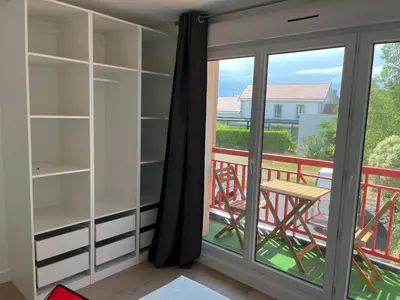 Balcon ou terrasse dans l'établissement Appartement tout confort