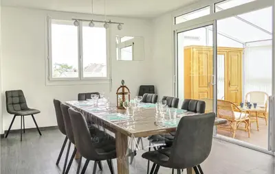 Plan de l'établissement Awesome Apartment In Pirou With Wifi
