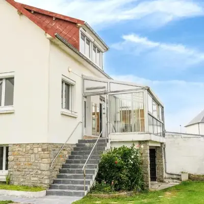 Awesome Apartment In Pirou With Wifi