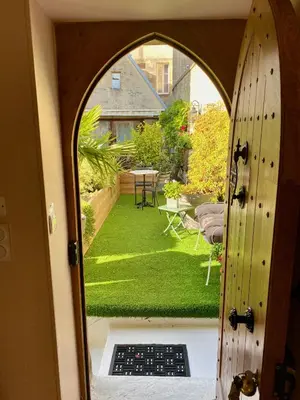 Jardin de l'établissement Le Clos de la Chapelle Bayeux