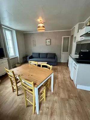 Cuisine ou kitchenette dans l'établissement Escale en Ville Appart entier T2 centre ville de Cherbourg
