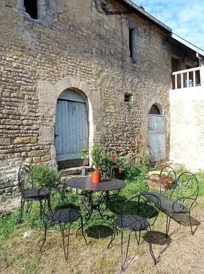 Jardin de l'établissement Maris Domus près des plages du débarquement