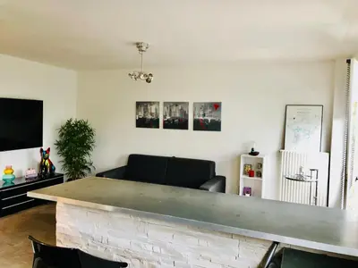 Télévision ou salle de divertissement dans l'établissement Valentin in Caen
