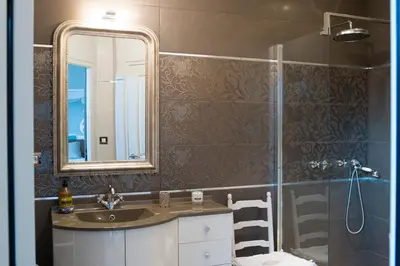 Salle de bains dans l'établissement Lyolyl BnB