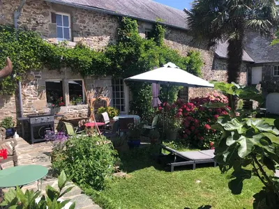 Jardin de l'établissement Magnifique longère du Cotentin