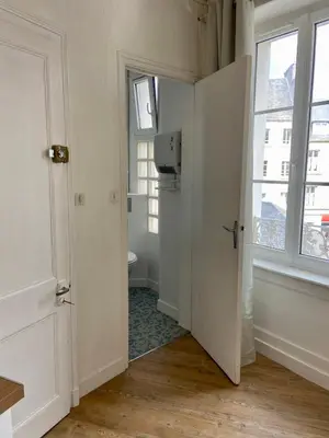 Salle de bains dans l'établissement Bro’ Flat appartement au calme Cherbourg Centre