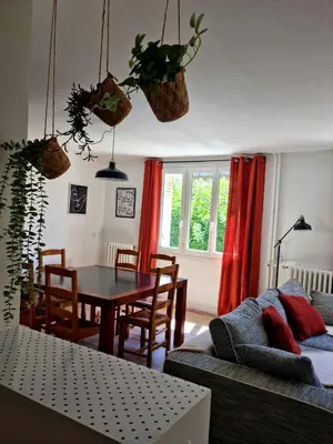 Coin salon dans l'établissement Appartement Cosy Caen