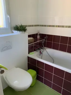 Salle de bains dans l'établissement Maudon Coeur de Baie
