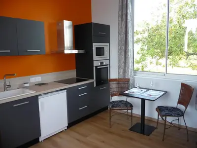 Cuisine ou kitchenette dans l'établissement Du marais à la mer