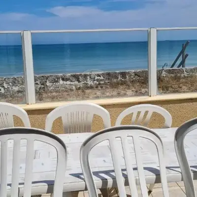 Relais des îles Saint Marcouf