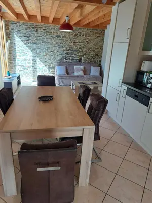 Cuisine ou kitchenette dans l'établissement Cottage Le Canari 3 étoiles, à 5 minutes du Mont St-Michel
