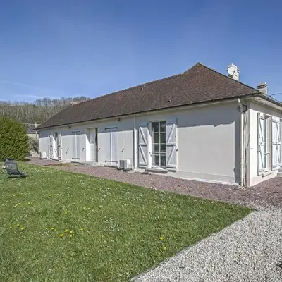 Spacious holiday home in Aure sur Mer with garden
