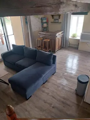 Coin salon dans l'établissement Gîte en lisière de forêt andaine