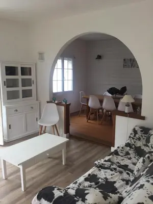 Coin salon dans l'établissement Luc sur mer