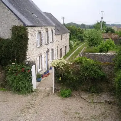 Maison élégante à Fontenay-sur-Mer avec cheminée