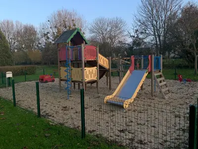 Aire de jeux pour enfants de l'établissement Zénithouse