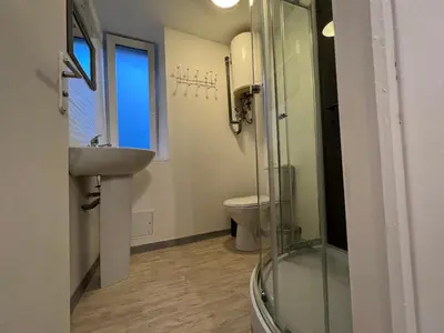 Salle de bains dans l'établissement La Pause - studio en ville