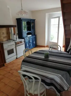 Cuisine ou kitchenette dans l'établissement Gîte Les Aubins - Bord de Mer - Cotentin